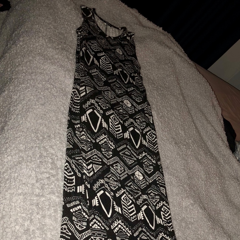Dress - Picture 2 of 3